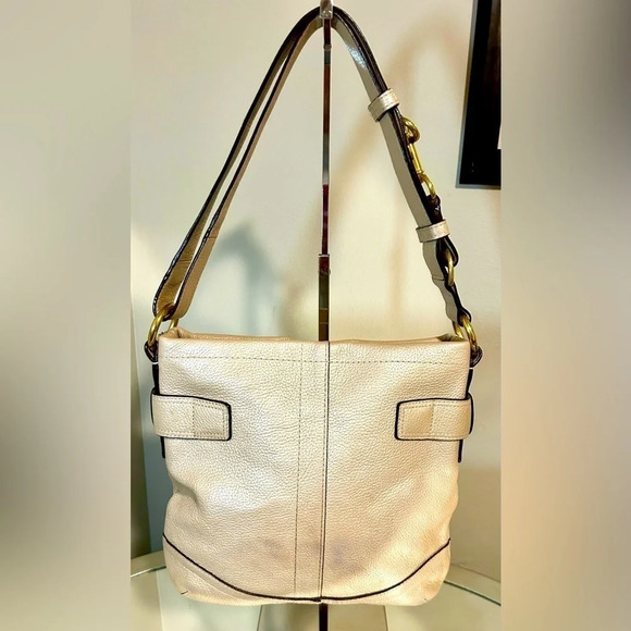 Gently Used COACH Tan Leather Soho Shoulder Bag - Picture 2 of 8